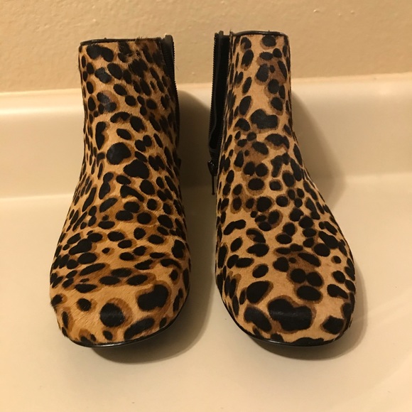 Nine West Leopard booties - Picture 2 of 7